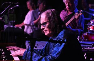 Christopher North, do Ambrosia, tecladista de criadores de sucessos de soft rock, morre aos 75 anos Christopher North, do Ambrosia, tecladista de criadores de sucessos de soft rock, morre aos 75 anos