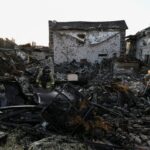 Cinco mortos em ataques à Ucrânia enquanto a UE estende sanções contra os russos