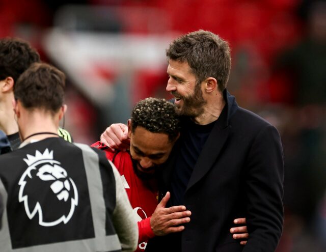Cinco razões pelas quais Michael Carrick não deveria mudar a escalação do Man Utd contra o Bournemouth

