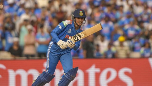 Classificações da ICC: Smriti Mandhana sobe ao topo da lista Classificações da ICC: Smriti Mandhana sobe ao topo da lista de rebatidas femininas do ODI; Alana King encerra o reinado de Sophie Ecclestone