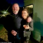 Os preparativos para a festa de aniversário começaram na mansão de £ 20 milhões de Coleen Rooney e seu marido Wayne em Cheshire, antes do 40º aniversário do WAG