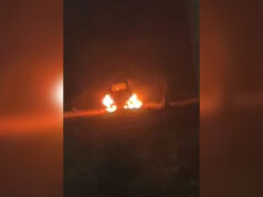 Colonos queimam veículos em cidade perto de Hebron Colonos queimam veículos em cidade perto de Hebron