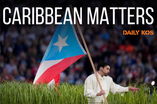 Comemorando a abolição da escravatura em Porto Rico Bad Bunny se apresenta durante o intervalo do jogo de futebol americano NFL Super Bowl 60 entre o New England Patriots e o Seattle Seahawks, domingo, 8 de fevereiro de 2026, em Santa Clara, Califórnia (AP Photo/Mark J. Terrill)