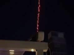 Comensais testemunham tentativa de interceptação de drones em Bagdá Comensais testemunham tentativa de interceptação de drones em Bagdá