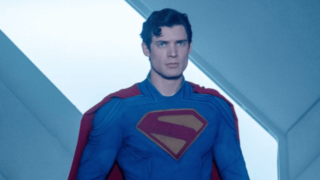 Comic-Con: Her Universe Fashion Show se une à Warner Bros. para passarela inspirada em DCU (EXCLUSIVO)
