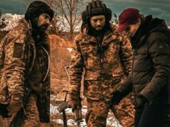 Como Caroline Fourest filmou seu próximo filme, ‘Broken Truth’ na Ucrânia devastada pela guerra, com Tomer Sisley ao lado do elenco e da equipe locais (EXCLUSIVO) Como Caroline Fourest filmou seu próximo filme, 'Broken Truth' na Ucrânia devastada pela guerra, com Tomer Sisley ao lado do elenco e da equipe locais (EXCLUSIVO)