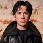 Produto de cuidado da pele IS Clinical Daily Dynamic Hydrator.