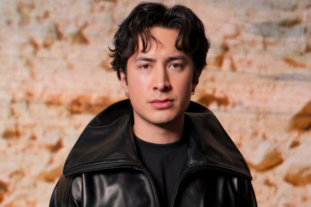 Produto de cuidado da pele IS Clinical Daily Dynamic Hydrator.