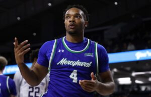 Como assistir Mercyhurst vs LIU: transmissão ao vivo do Northeast Tournament Championship, canal de TV Como assistir Mercyhurst vs LIU: transmissão ao vivo do Northeast Tournament Championship, canal de TV