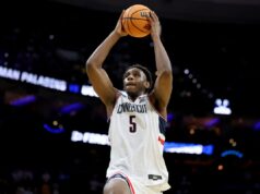 Como assistir UConn vs UCLA: transmissão ao vivo do torneio da NCAA gratuitamente, canal de TV Como assistir UConn vs UCLA: transmissão ao vivo do torneio da NCAA gratuitamente, canal de TV