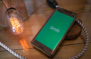 Compre Foodpanda Taiwan da Delivery Hero por US$ 600 milhões The Grab application seen displayed on a Sony smartphone