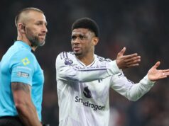 ‘Consequência infeliz’: veredicto de Dermot Gallagher sobre Man Utd ter pênalti negado após incidente com Amad 'Consequência infeliz': veredicto de Dermot Gallagher sobre Man Utd ter pênalti negado após incidente com Amad