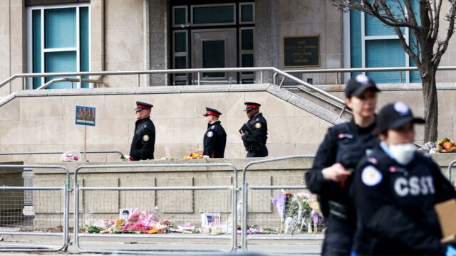 Consulado dos EUA em Toronto atingido por tiros, diz a polícia; nenhum ferimento relatado
