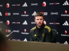 ‘Continuaremos pressionando’ – Michael Carrick se recusa a descartar a acusação de título da Premier League 'Continuaremos pressionando' - Michael Carrick se recusa a descartar a acusação de título da Premier League