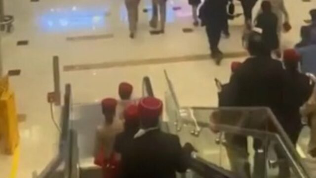 Contra-ataques do Irão danificam aeroportos
