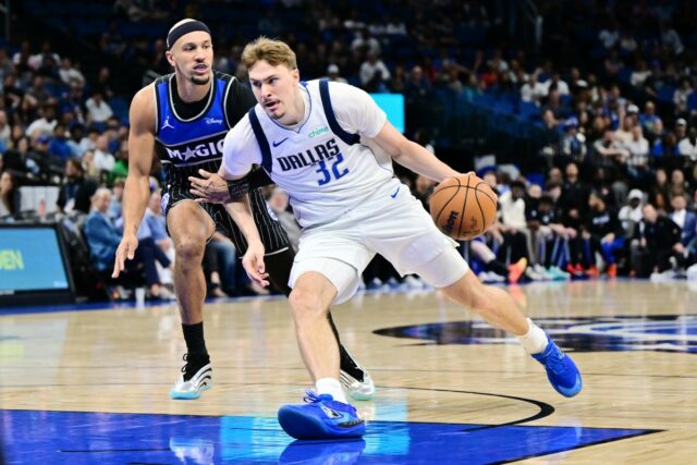 Cooper Flagg alcança outro marco histórico de estreia em retorno
