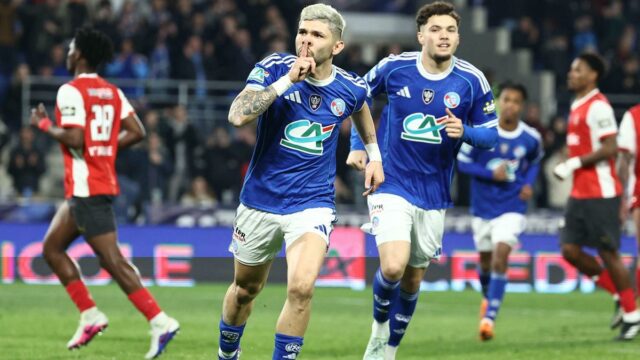 Copa da França: Estrasburgo vence Reims e entra na semifinal Copa da França: Estrasburgo vence Reims e entra na semifinal pela primeira vez desde 2001