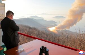 Coreia do Norte testa motor de míssil de combustível sólido enquanto Kim aumenta ameaça ao continente dos EUA Coreia do Norte testa motor de míssil de combustível sólido enquanto Kim aumenta ameaça ao continente dos EUA