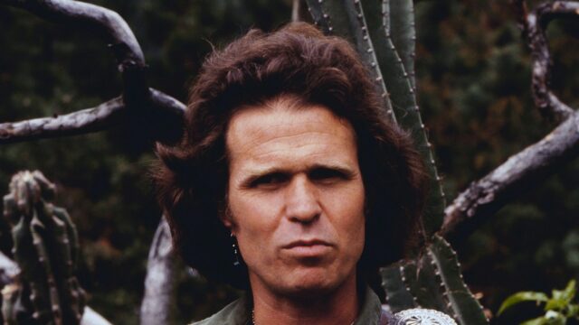 País-Joe-McDonald-sub-getty-2