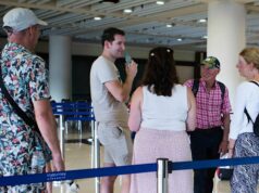 ‘Crise consular’ se desenrola com a decolagem do primeiro voo de Dubai A ministra das Relações Exteriores, Penny Wong.