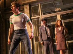Crítica da Broadway de ‘Dog Day Afternoon’: Jon Bernthal e Ebon Moss-Bachrach trazem um filme clássico para o palco Jon Bernthal em