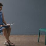 Crítica de 'Algo Familiar': A cineasta Rachel Taparjan confronta seu passado em um documento pesquisador e autofocado