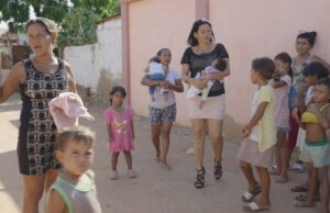 Crítica de ‘The Cord’: um verdadeiro herói para nossos tempos no retrato compassivo de Nolwenn Hervé Crítica de 'The Cord': um verdadeiro herói para nossos tempos no retrato compassivo de Nolwenn Hervé