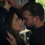 Rachel Weisz e Leo Woodall em