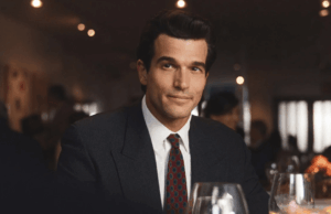 Curando um guarda-roupa inspirado em JFK Jr. nesta primavera? Men’s Wearhouse tem o que você precisa Men's Wearhouse tem os melhores itens básicos para a curadoria de um guarda-roupa JFK Jr.