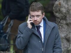 DAN HODGES: As evidências do escândalo Mandelson estão desaparecendo em escala industrial – mas os eleitores não cairão nessa O telefone de Morgan McSweeney foi relatado como roubado, mas a polícia recebeu o endereço errado