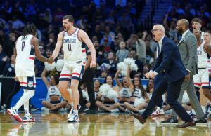 Dan Hurley, da UConn, dá um aviso claro sobre Alex Karaban Alex Karaban, Dan Hurley