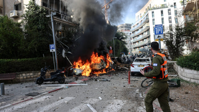 Defesas israelenses questionadas enquanto o Irã continua a causar danos
