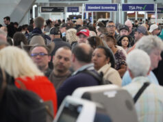 Democrata da Câmara destrói o Partido Republicano pela paralisação contínua do governo Democrata da Câmara destrói o Partido Republicano pela paralisação contínua do governo