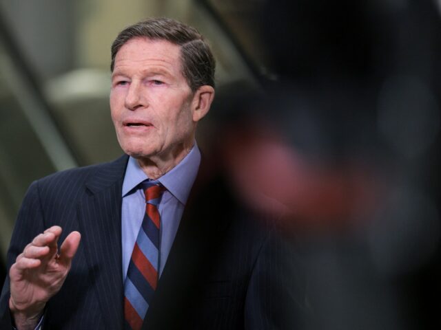 Democratas dizem que a Casa Branca não oferece clareza sobre os objetivos da guerra com o Irã após 11 dias
