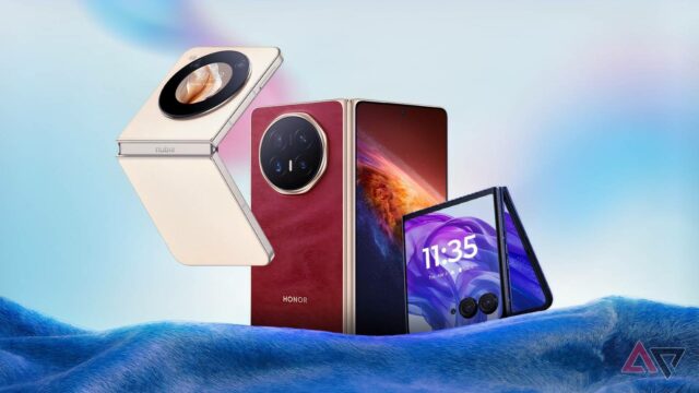 Uma visão de cima do Galaxy Z Flip 6 e do Galaxy Z Fold 6.