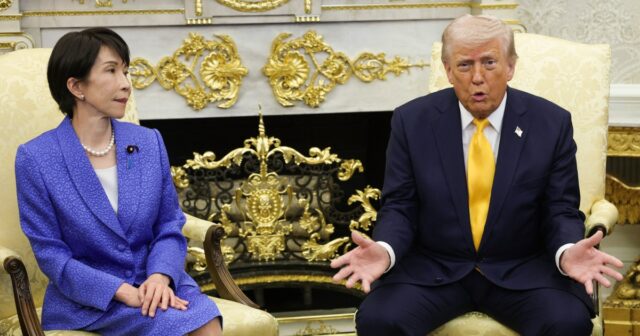 Donald Trump e Sanae Takaichi se reúnem na Casa Branca