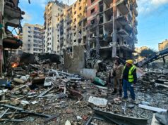 Destruição em Beirute à medida que os bombardeamentos e os deslocamentos em massa continuam Destruição em Beirute à medida que os bombardeamentos e os deslocamentos em massa continuam