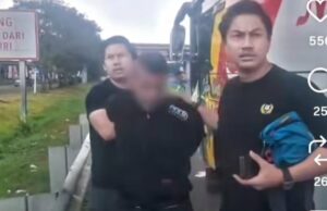 Detik-detik Pembunuh Cucu Mpok Nori Ditangkap di Tol, Ungkap Pengakuan Mencengangkan Detik-detik Pembunuh Cucu Mpok Nori Ditangkap di Tol, Ungkap Pengakuan Mencengangkan