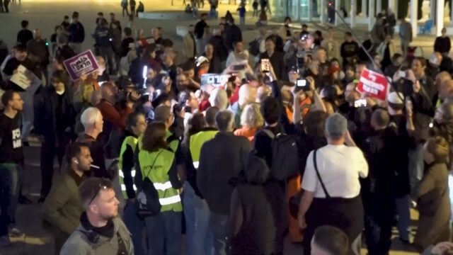 Dezenas de detidos em Tel Aviv enquanto protestos contra a Dezenas de detidos em Tel Aviv enquanto protestos contra a guerra se tornam violentos