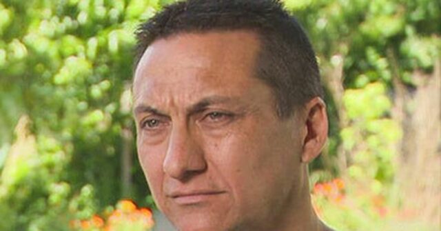 Dezi Freeman morto a tiros após seis meses foragido Dezi Freeman morto a tiros após seis meses foragido