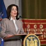 Dias sombrios se aproximam para os nova-iorquinos, já que a lei climática promete apagões e aumentos de custos