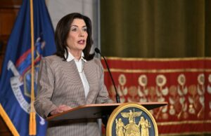 Dias sombrios se aproximam para os nova-iorquinos, já que a lei climática promete apagões e aumentos de custos Dias sombrios se aproximam para os nova-iorquinos, já que a lei climática promete apagões e aumentos de custos