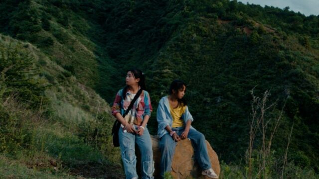 Diretor de 'Whispers in May' sobre a viagem para a maioridade ambientada na região acidentada da China: 'Não se trata apenas de beleza; Essas montanhas carregam peso'
