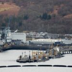 A base naval de Faslane é o quartel-general da Marinha Real na Escócia e abriga os submarinos nucleares da Grã-Bretanha, incluindo os navios Vanguard armados com mísseis Trident.