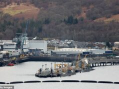 Dois ‘espiões iranianos’ são presos após ‘tentarem entrar na base naval nuclear de Faslane’ A base naval de Faslane é o quartel-general da Marinha Real na Escócia e abriga os submarinos nucleares da Grã-Bretanha, incluindo os navios Vanguard armados com mísseis Trident.