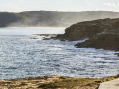 Dois homens morrem após serem retirados do surf Dois homens morrem após serem retirados do surf