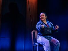 ‘Dragon Mama’, segunda parte da saga épica da família filipina-americana de Sara Porkalob, nos atrai para mais 'Dragon Mama', segunda parte da saga épica da família filipina-americana de Sara Porkalob, nos atrai para mais