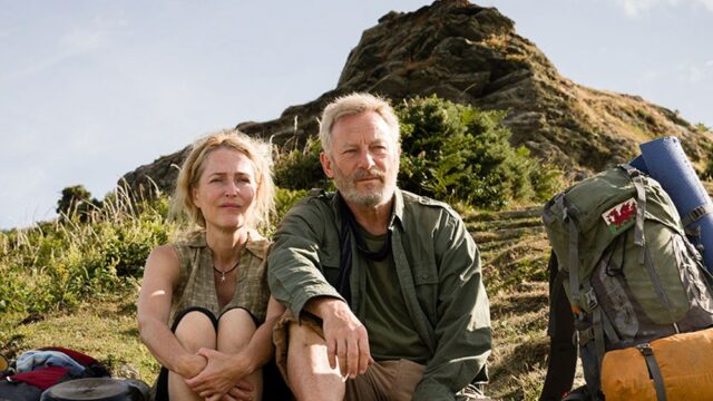 Drama de Gillian Anderson e Jason Isaacs 'The Salt Path' Drama de Gillian Anderson e Jason Isaacs 'The Salt Path' lança primeiro trailer e estreia na América do Norte com Rialto (EXCLUSIVO)