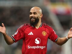 Duas decisões ousadas que Michael Carrick precisa fazer sobre o ás de £ 65 milhões Duas decisões ousadas que Michael Carrick precisa fazer sobre o ás de £ 65 milhões