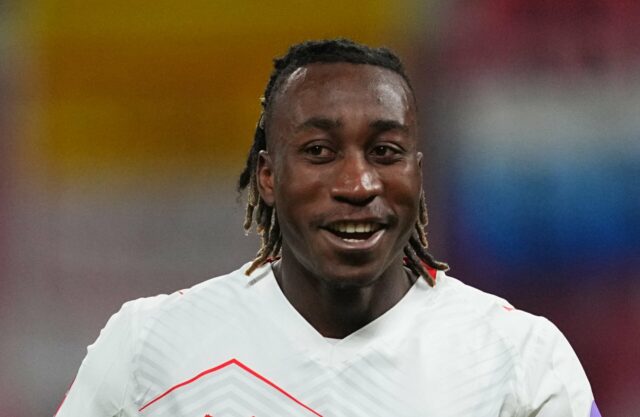 Duas razões pelas quais o Man Utd está considerando uma mudança antecipada para Yan Diomande neste verão
